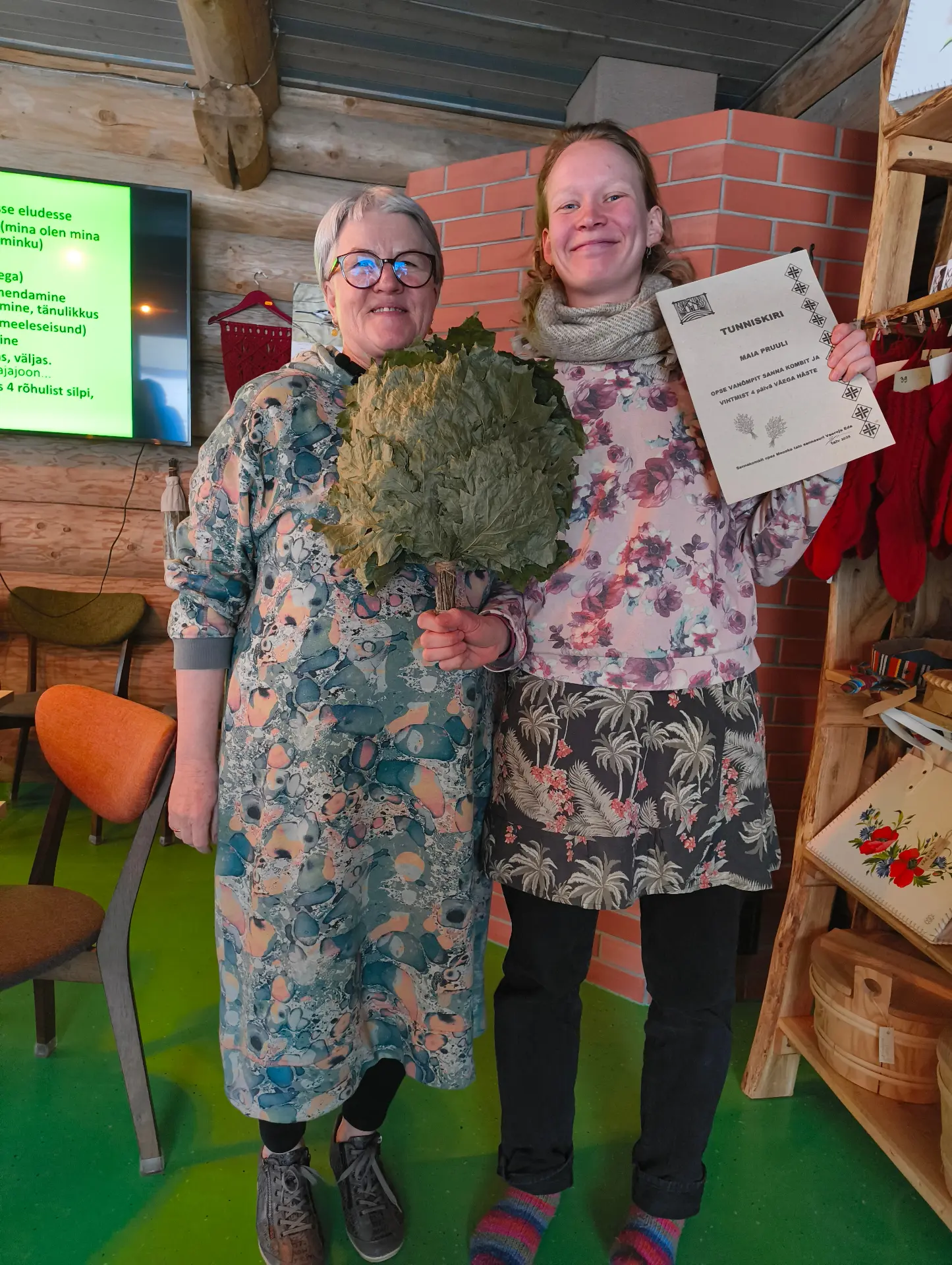 Maia Pruuli koos Eda Veerojaga Mooskal